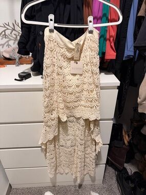 White lace skirt NWT